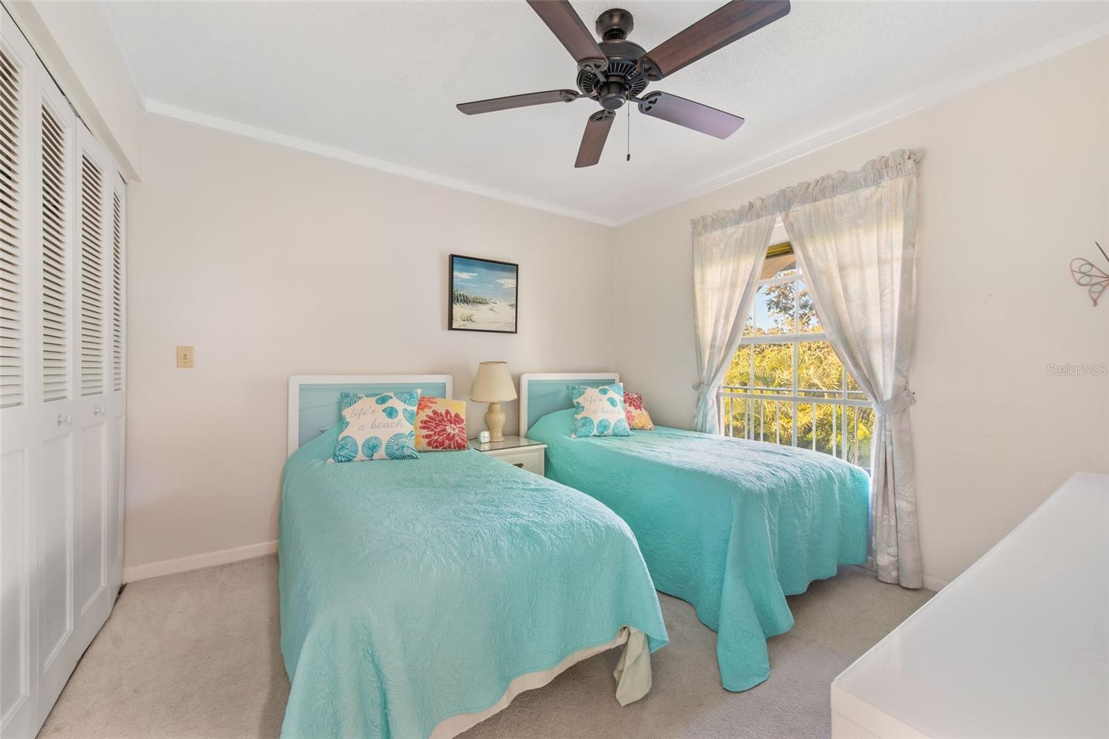 Image 30 of 68 For 1730 Manasota Beach Road 207