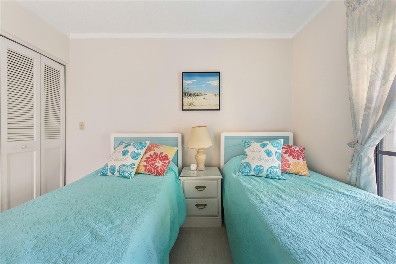 Image 31 of 68 For 1730 Manasota Beach Road 207