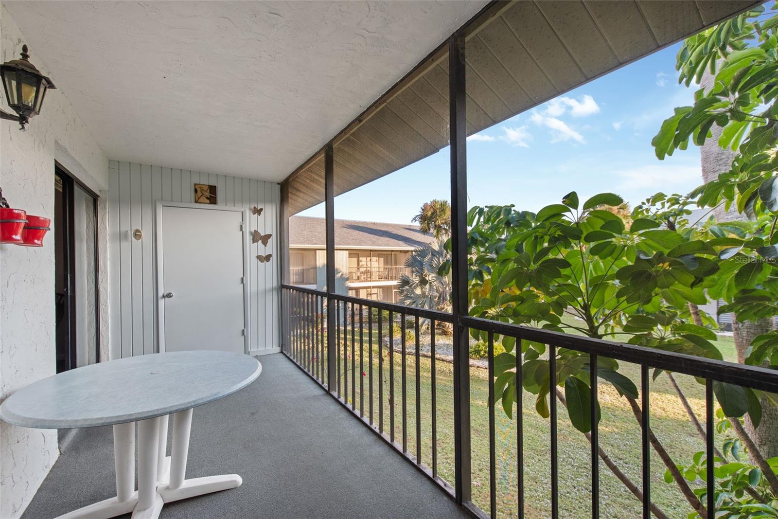 Image 39 of 68 For 1730 Manasota Beach Road 207