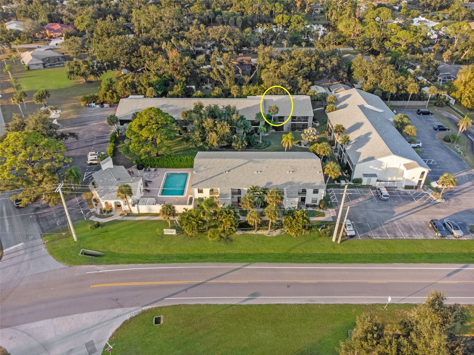 Image 4 of 68 For 1730 Manasota Beach Road 207