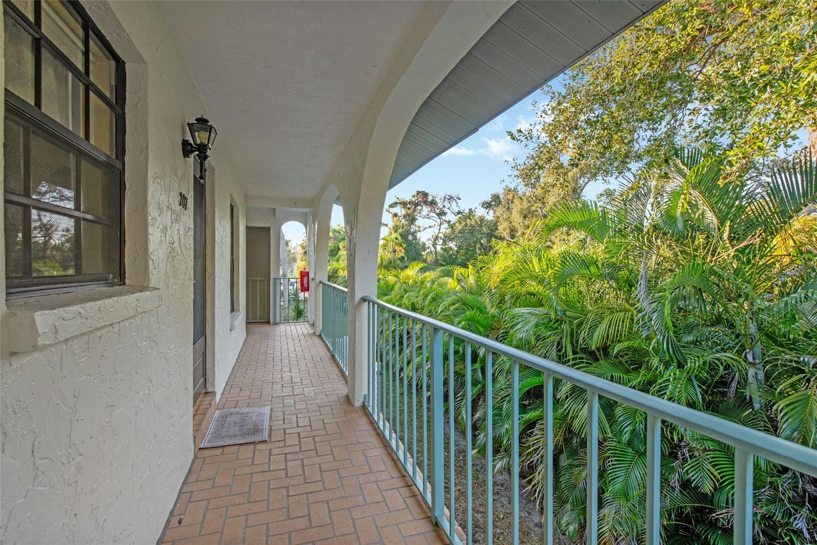 Image 41 of 68 For 1730 Manasota Beach Road 207