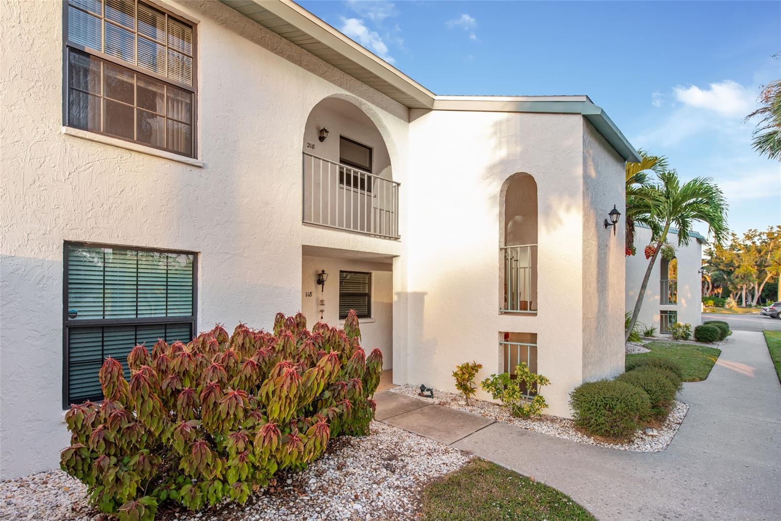 Image 48 of 68 For 1730 Manasota Beach Road 207