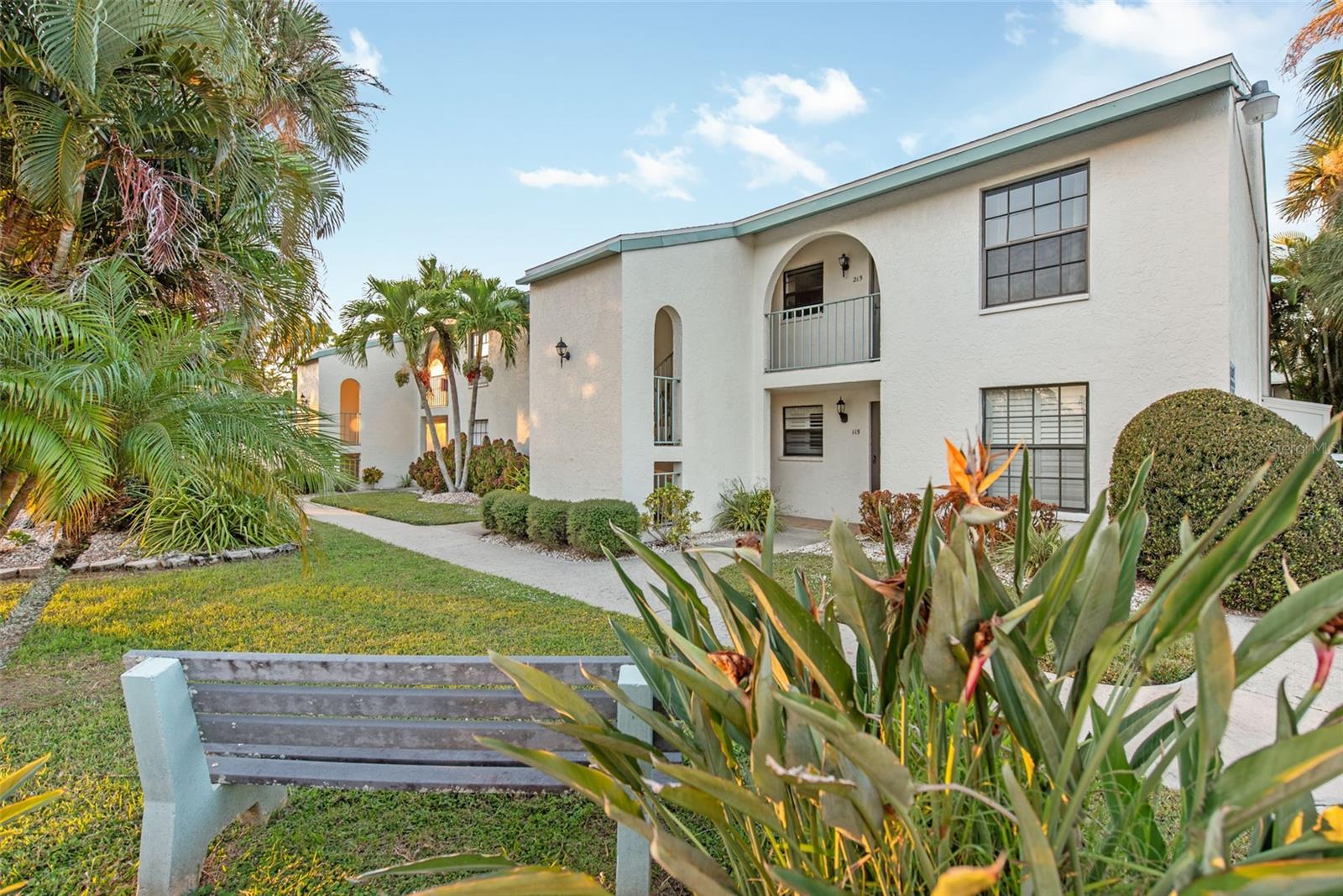 Image 51 of 68 For 1730 Manasota Beach Road 207