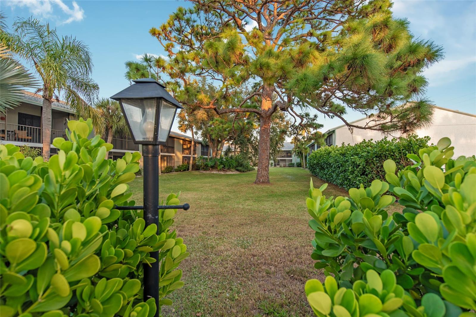 Image 56 of 68 For 1730 Manasota Beach Road 207