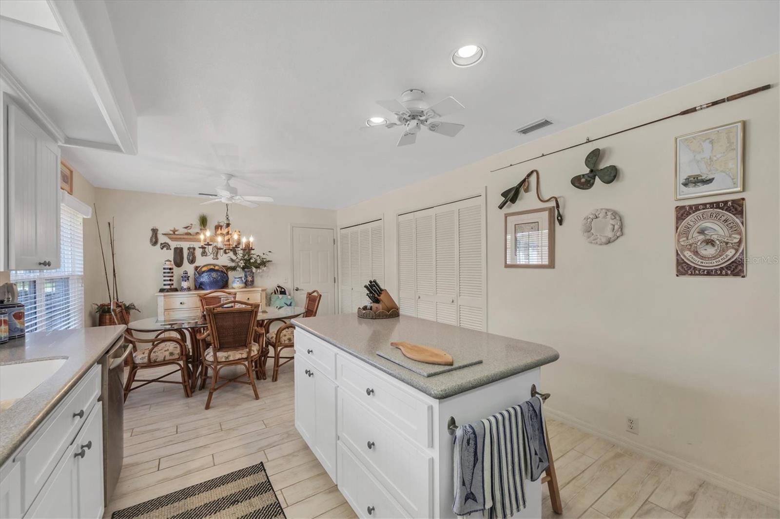 Image 17 of 59 For 8320 Creekview Lane