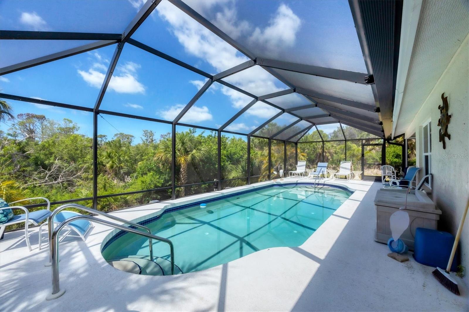 Image 36 of 59 For 8320 Creekview Lane