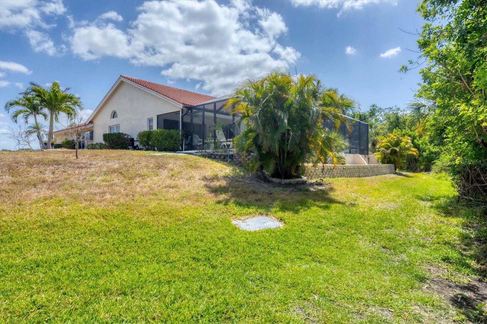 Image 39 of 59 For 8320 Creekview Lane