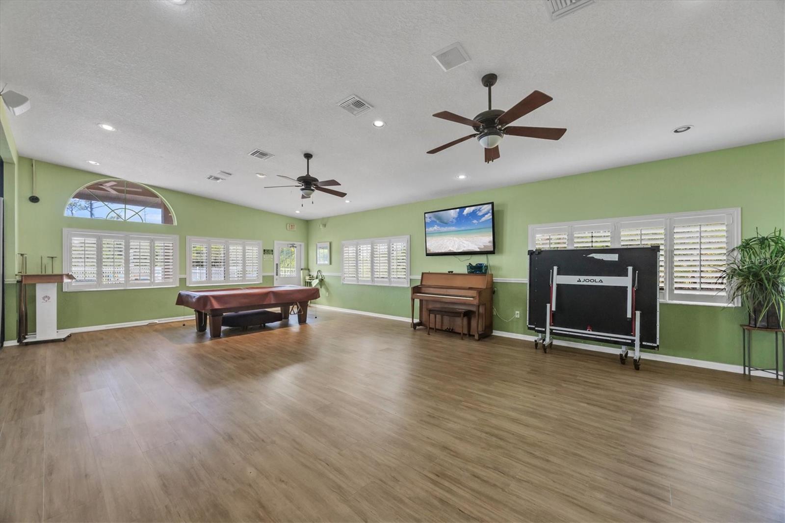 Image 49 of 59 For 8320 Creekview Lane