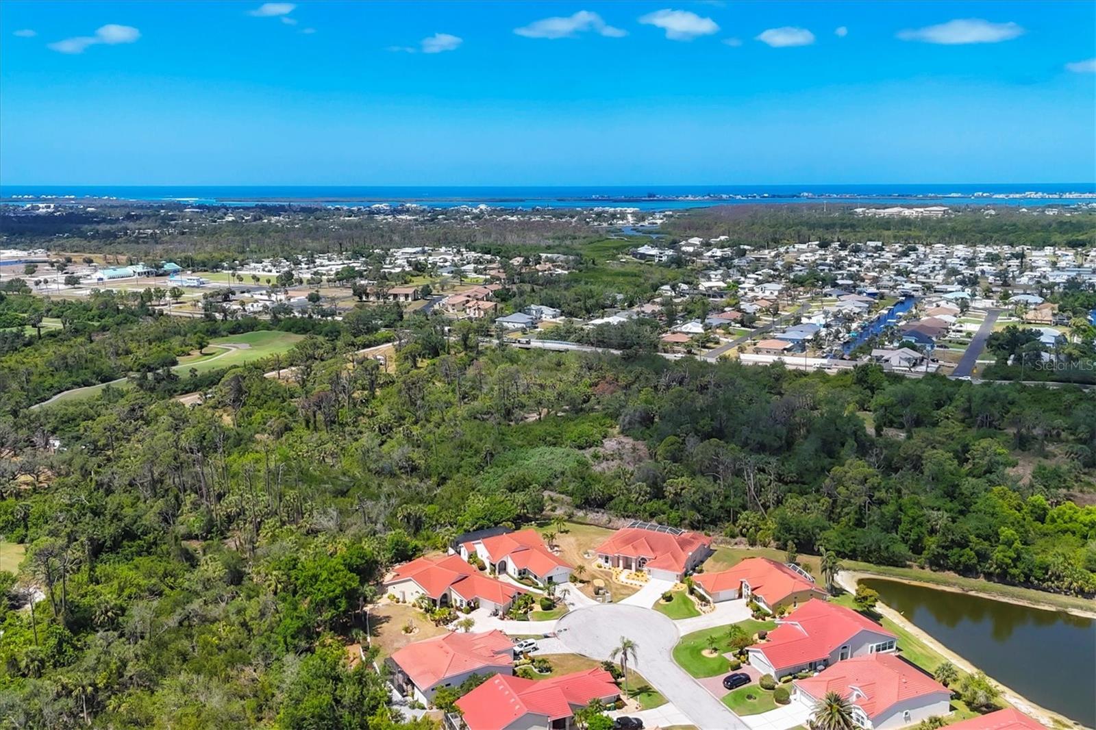 Image 5 of 59 For 8320 Creekview Lane