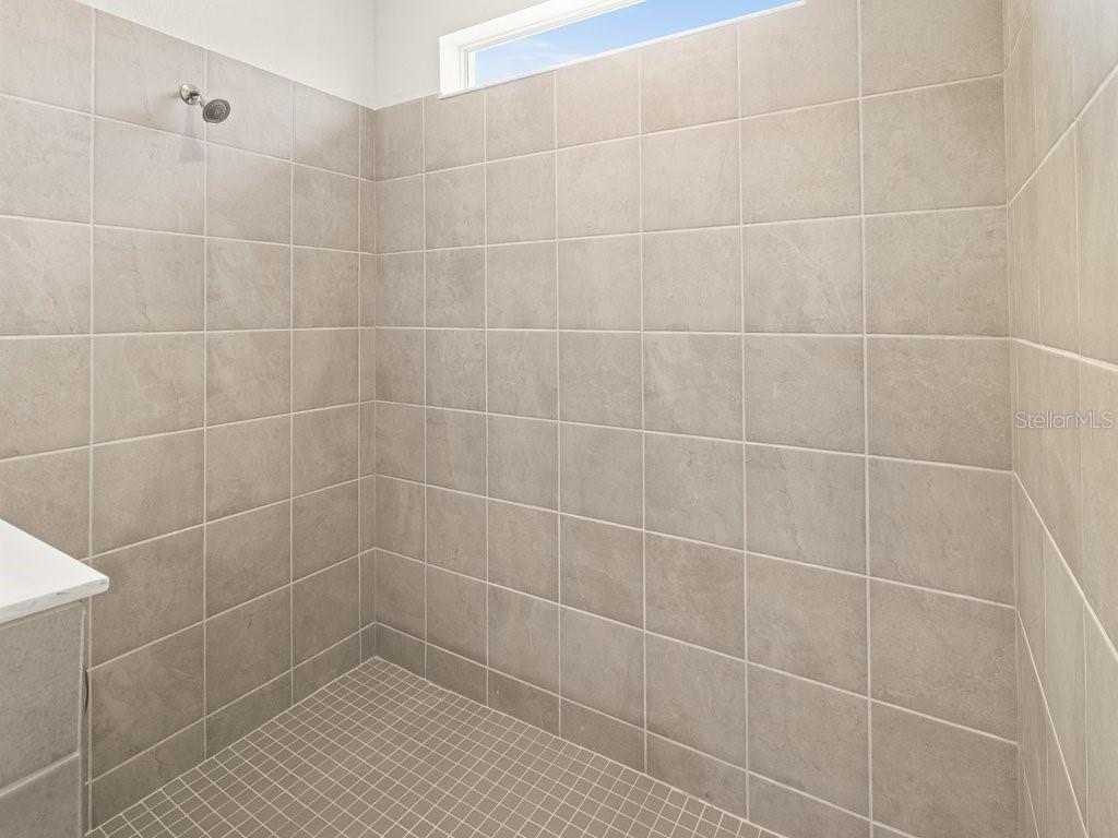 Image 13 of 24 For 7897 Lakes Edge Lane