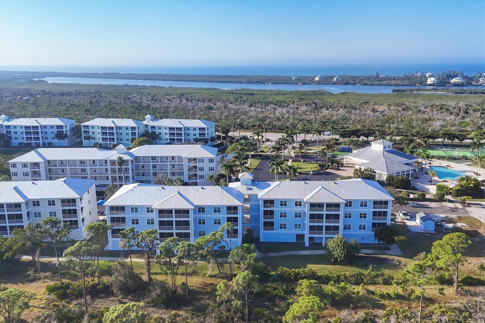 Image 32 of 57 For 8413 Placida Road 407