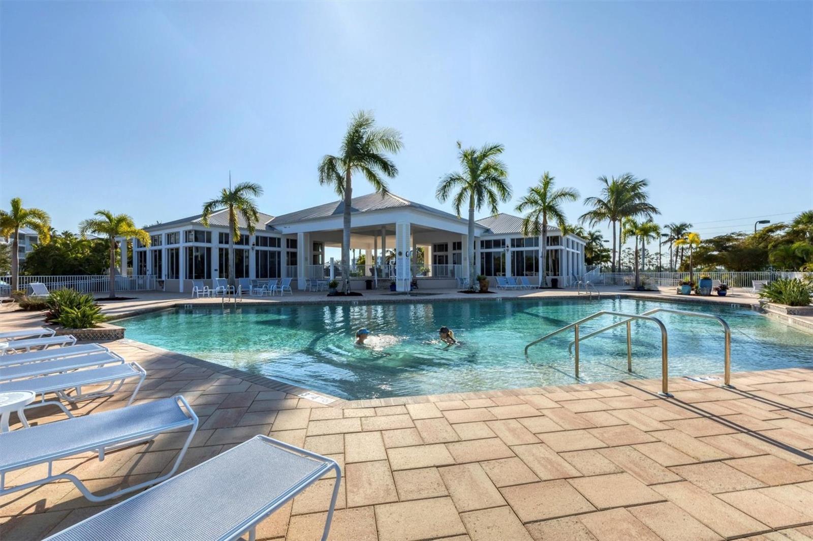 Image 36 of 57 For 8413 Placida Road 407