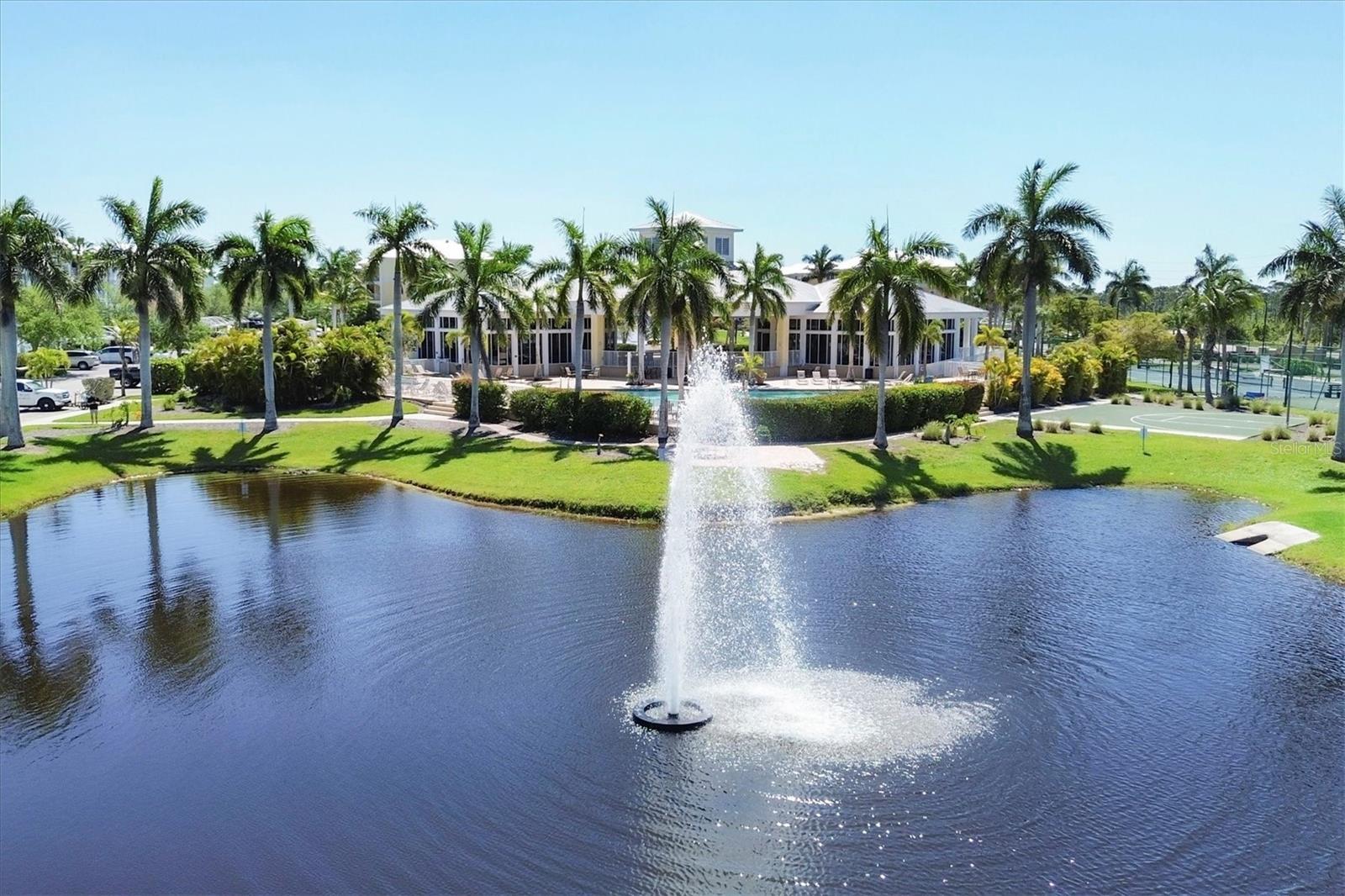 Image 4 of 57 For 8413 Placida Road 407