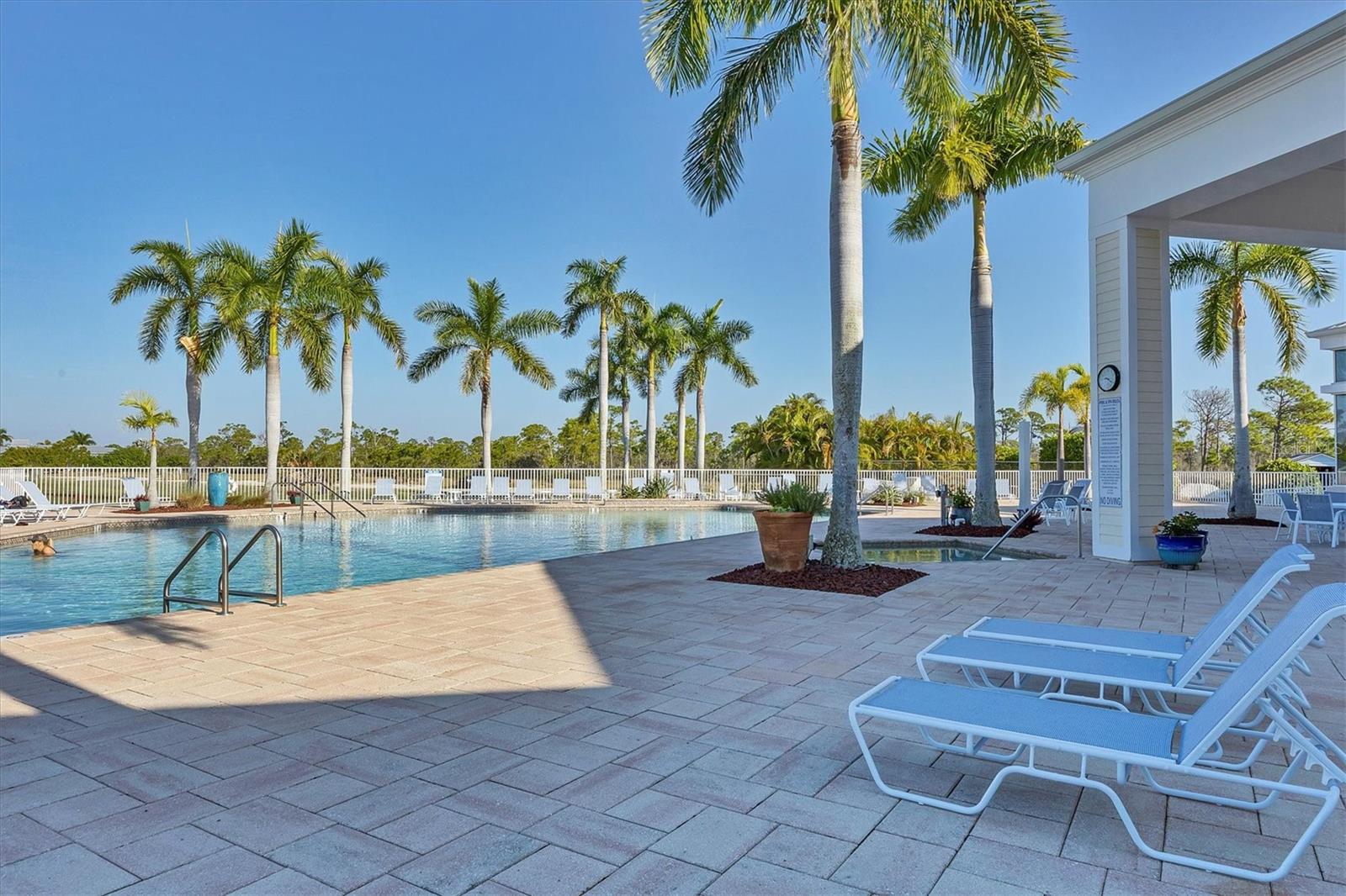 Image 42 of 57 For 8413 Placida Road 407