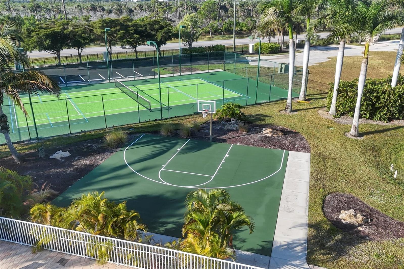 Image 47 of 57 For 8413 Placida Road 407