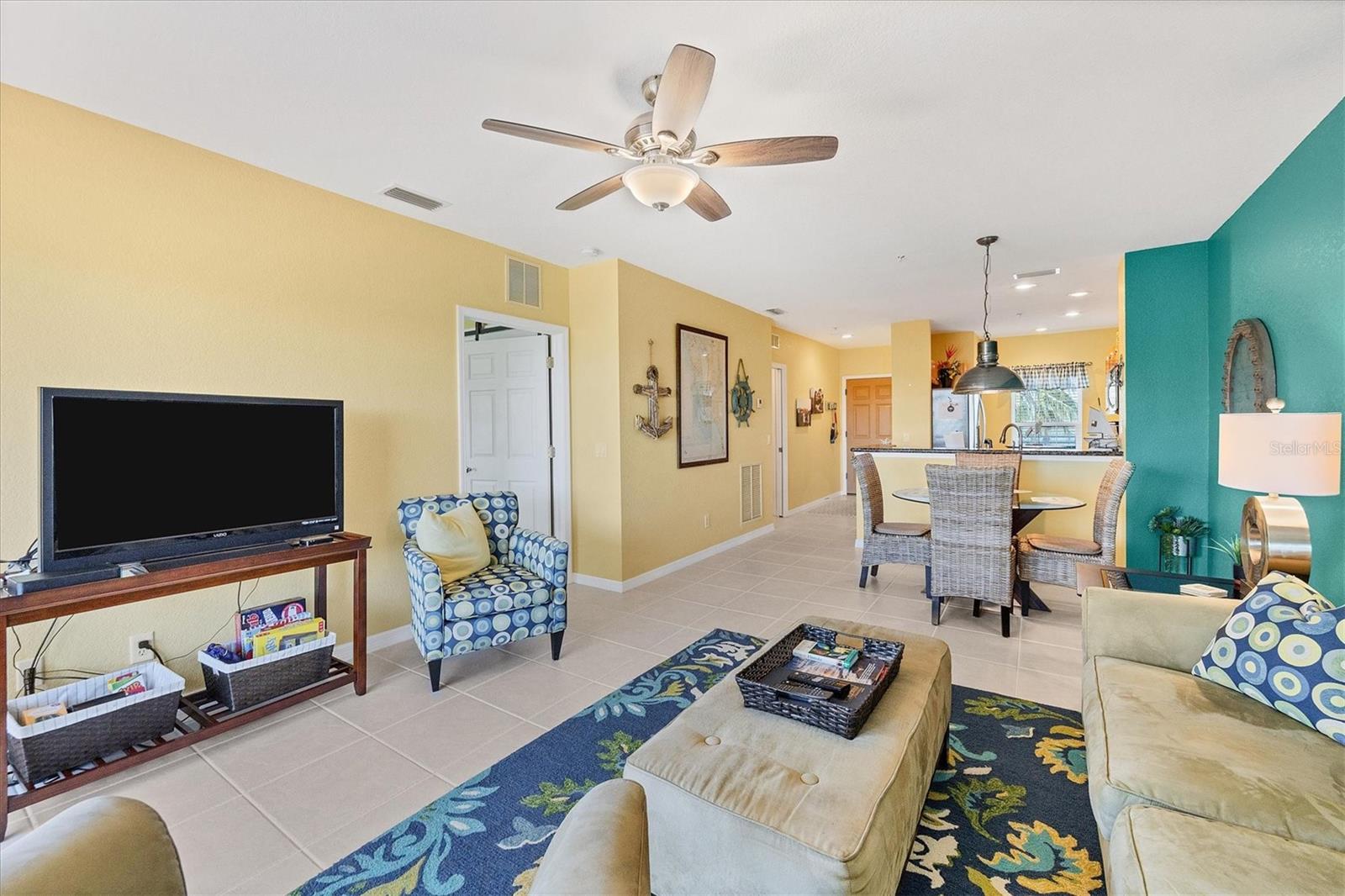 Image 7 of 57 For 8413 Placida Road 407