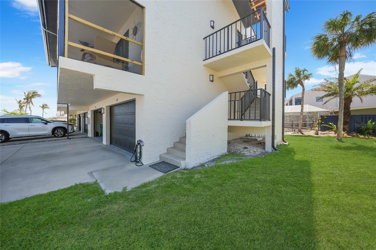 Image 33 of 49 For 2727 Beach Road 113