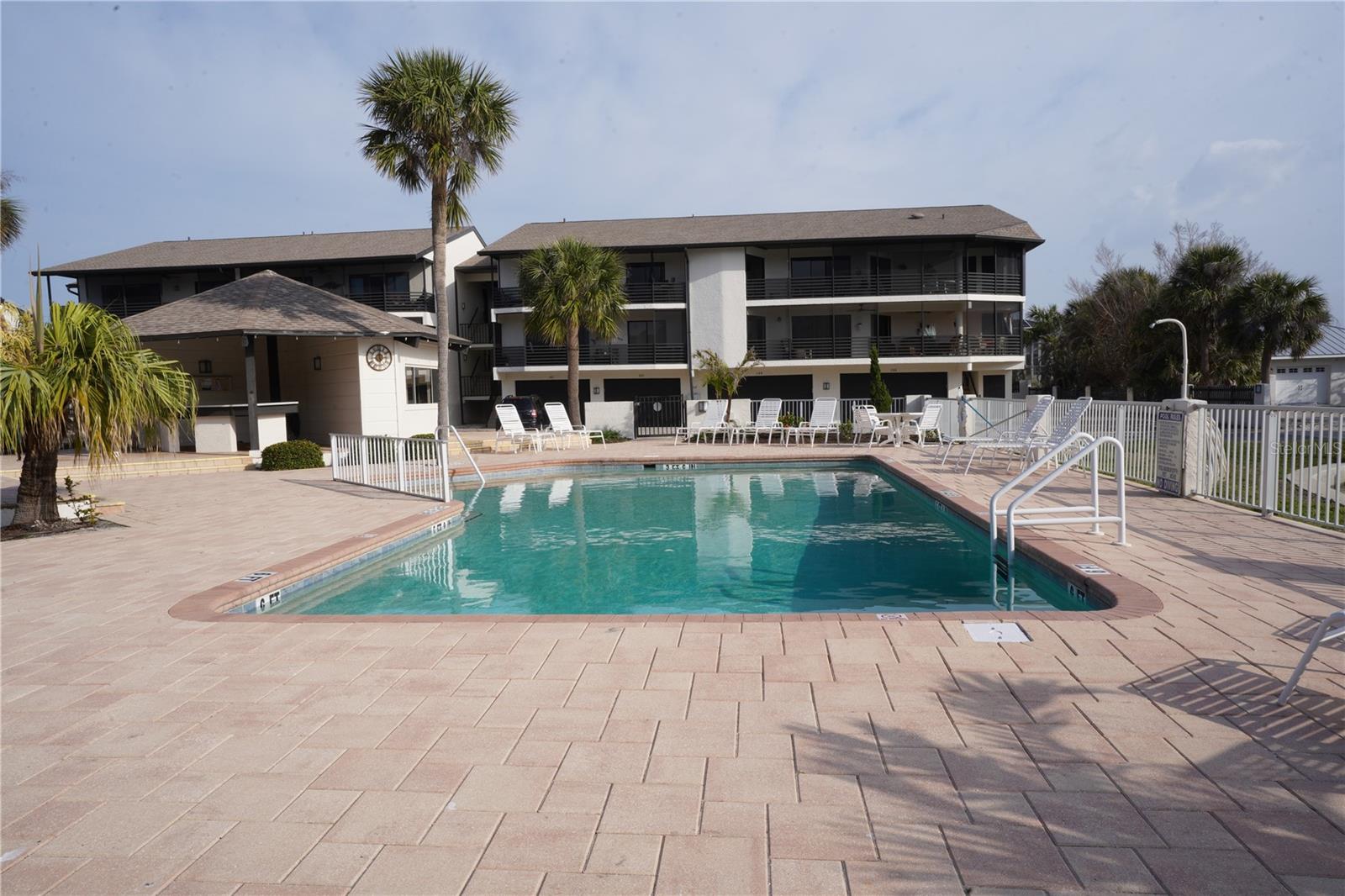 Image 35 of 49 For 2727 Beach Road 113