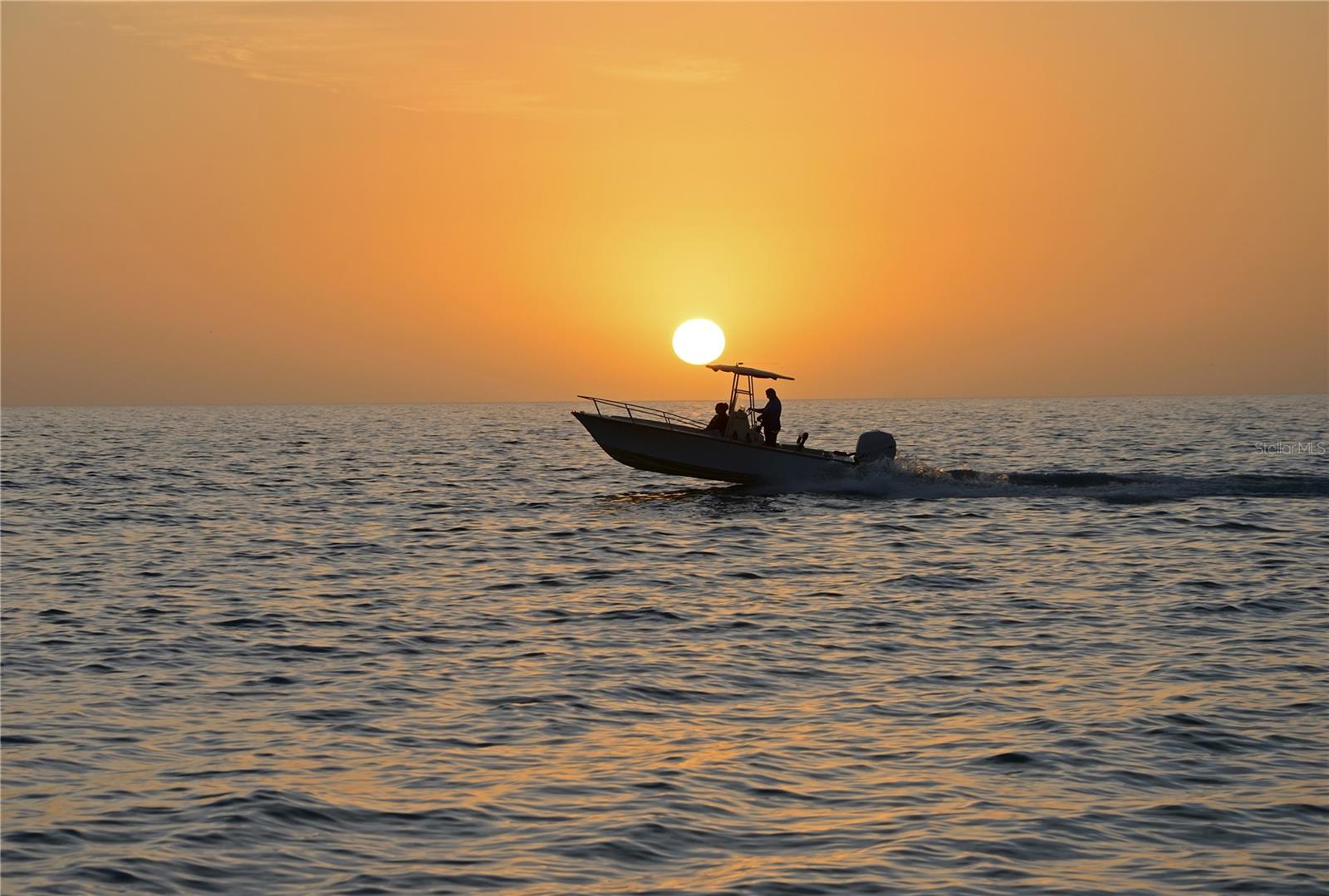 Image 44 of 49 For 2727 Beach Road 113