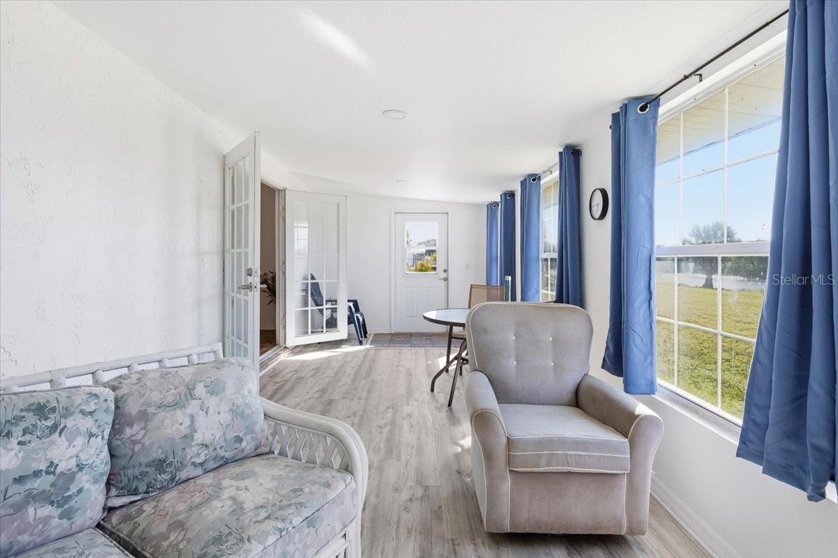 Image 13 of 43 For 6628 Thorman Road