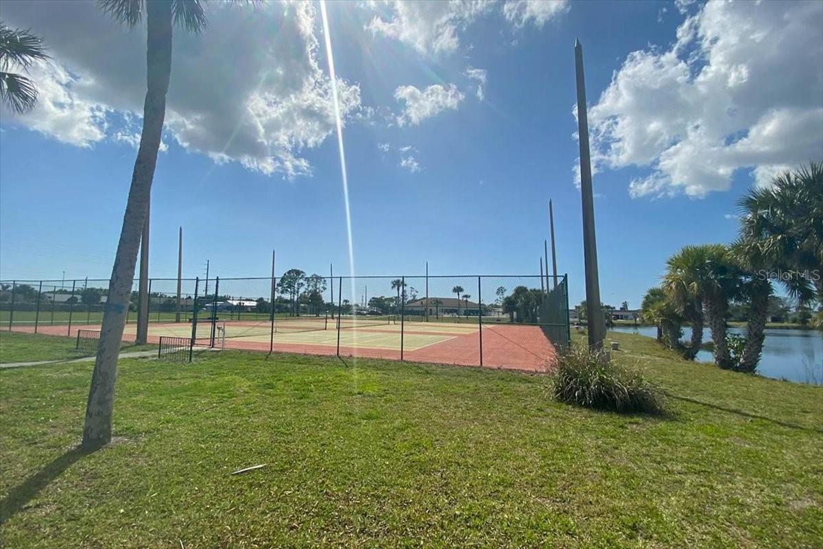 Image 29 of 43 For 6628 Thorman Road