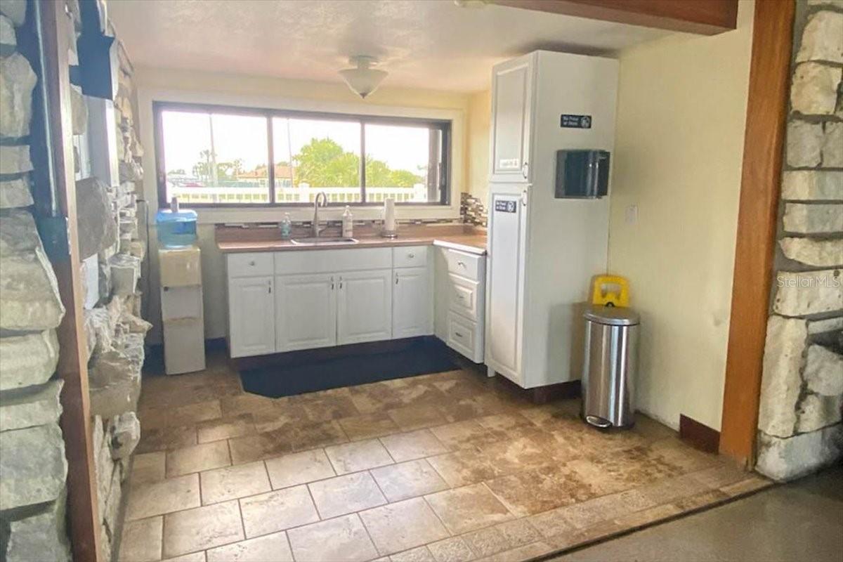 Image 36 of 43 For 6628 Thorman Road