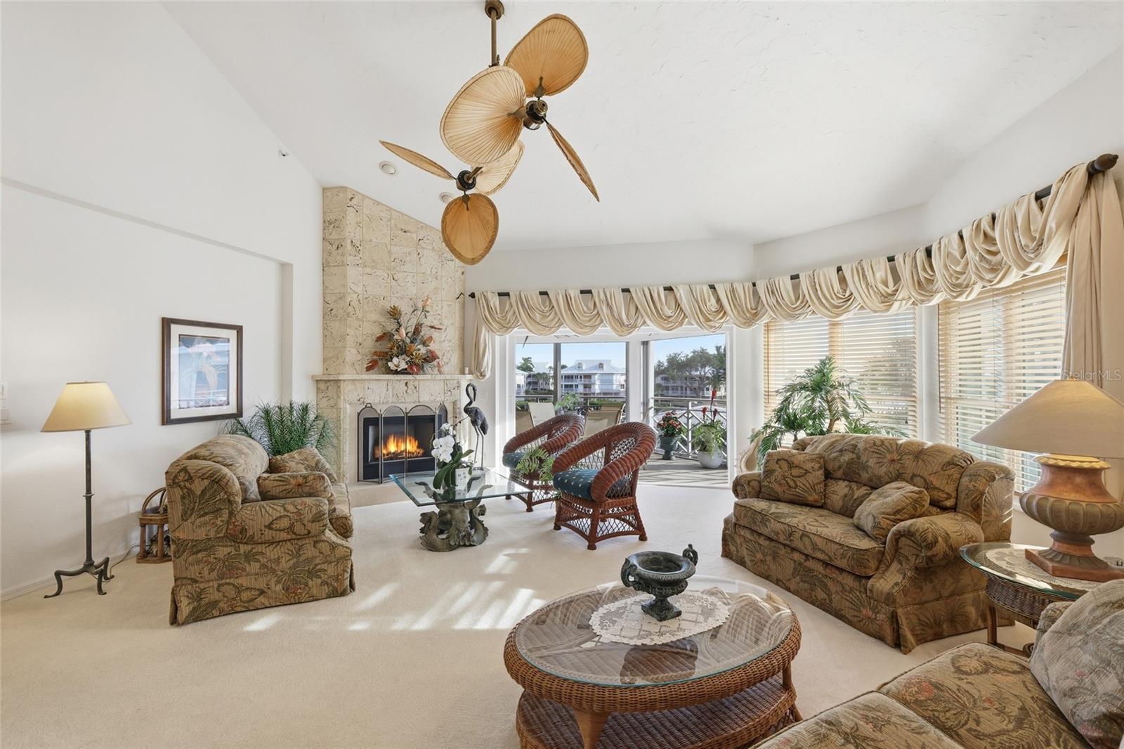 Image 23 of 69 For 11000 Placida Road 1504