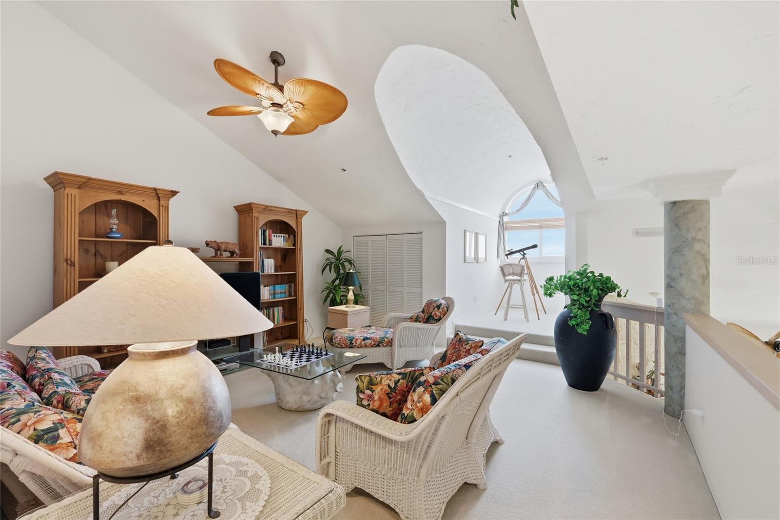 Image 32 of 69 For 11000 Placida Road 1504