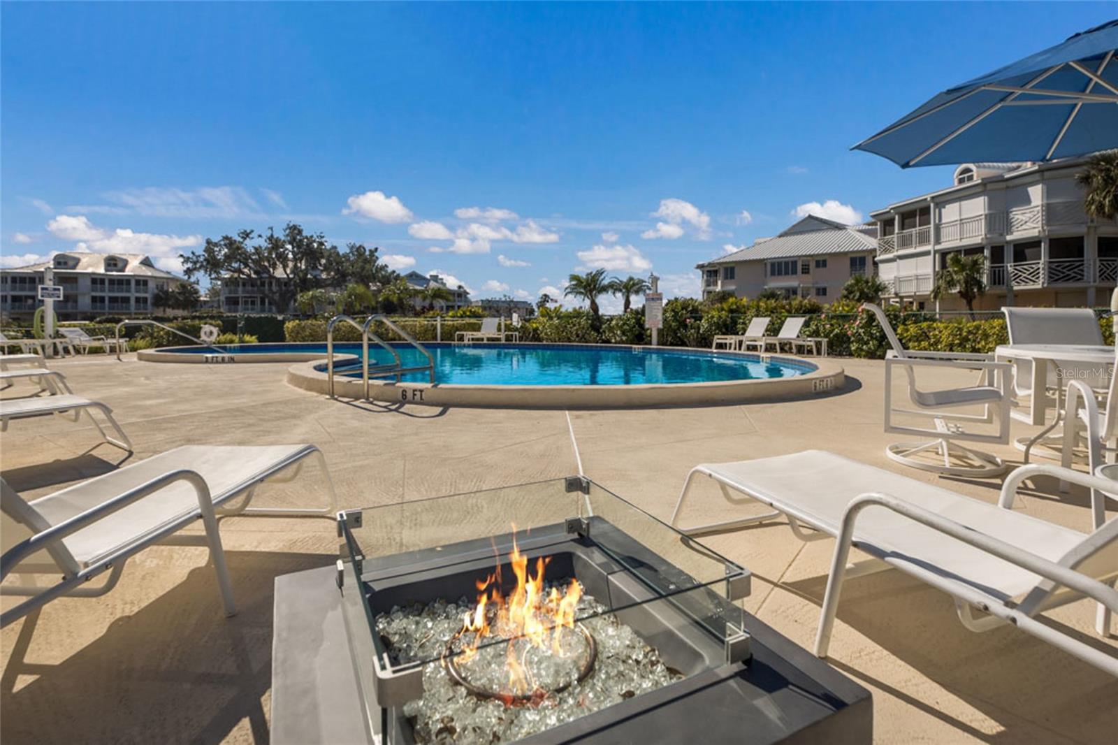 Image 49 of 69 For 11000 Placida Road 1504