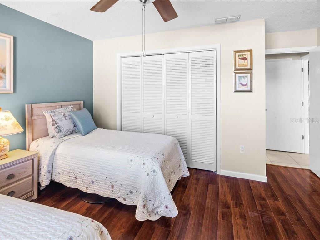 Image 25 of 45 For 115 Park Forest Boulevard