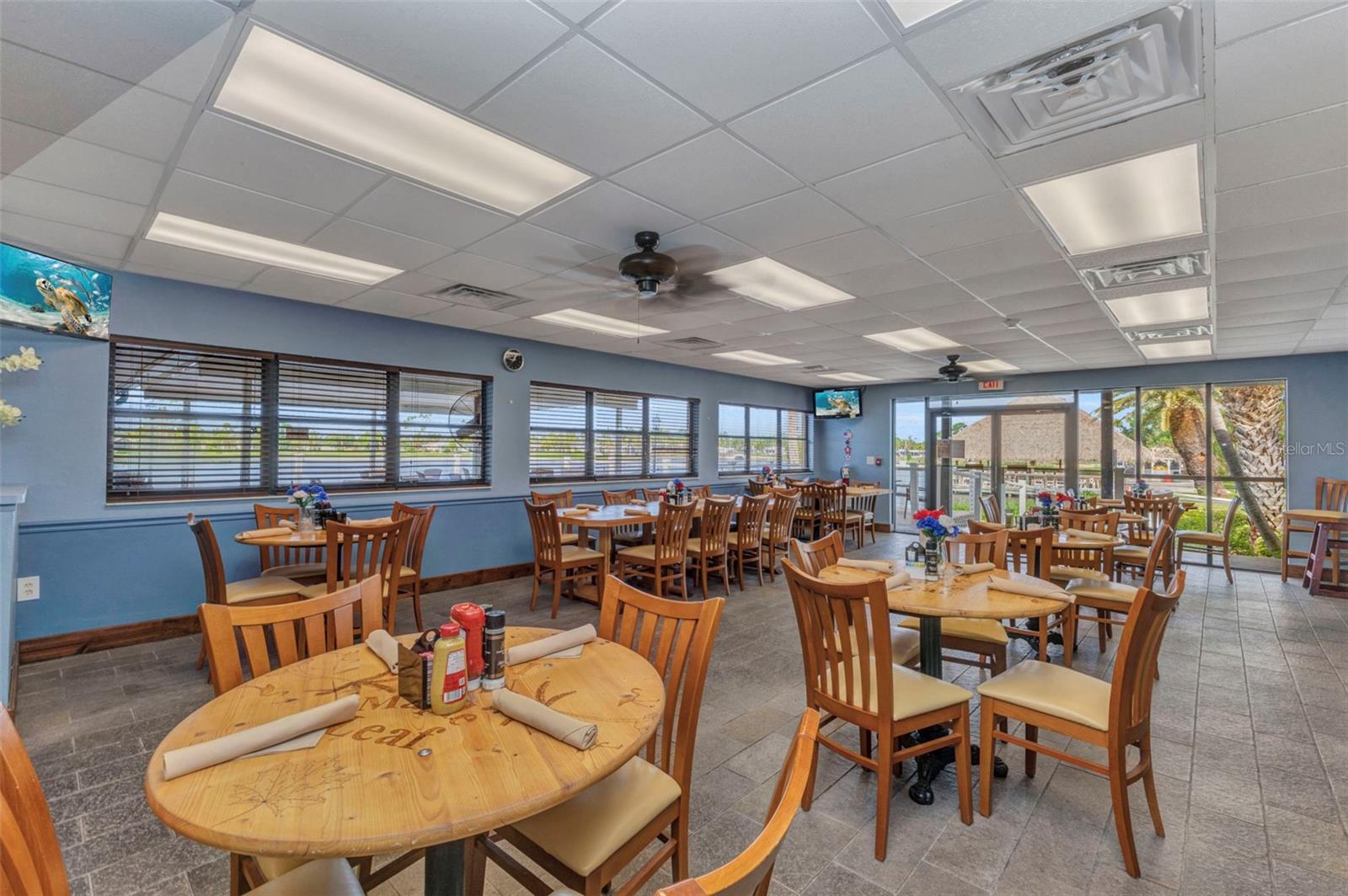 Image 47 of 83 For 2100 Kings Hwy 279