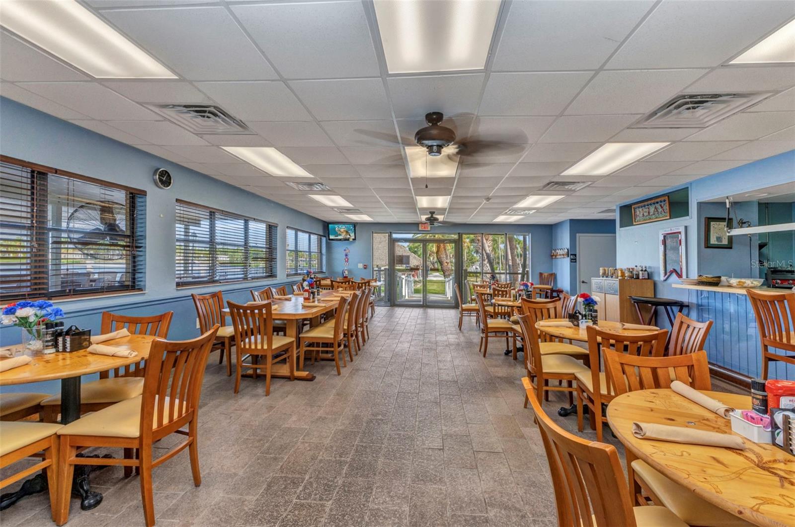 Image 48 of 83 For 2100 Kings Hwy 279