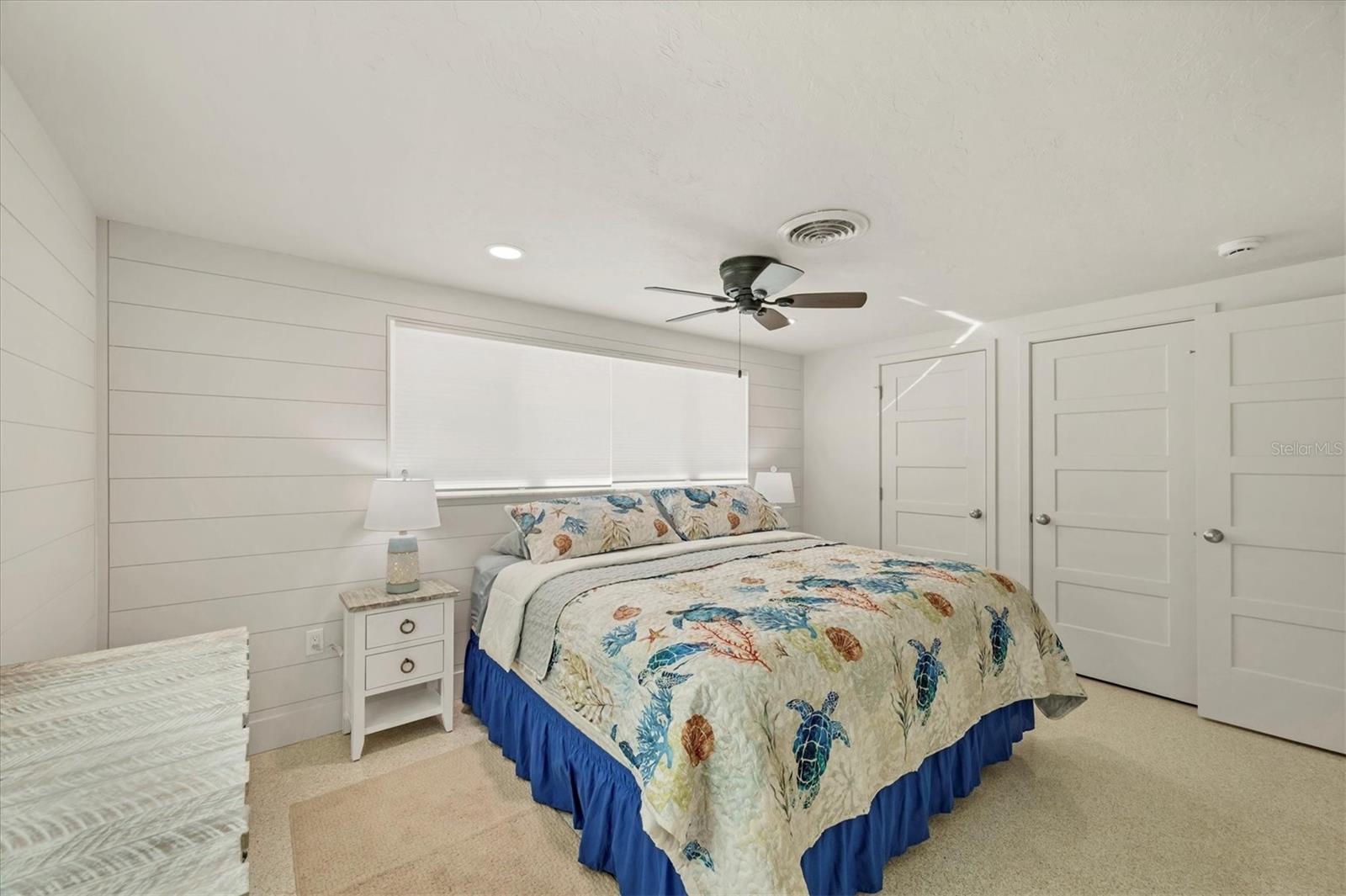 Image 17 of 47 For 1245 Holiday Drive