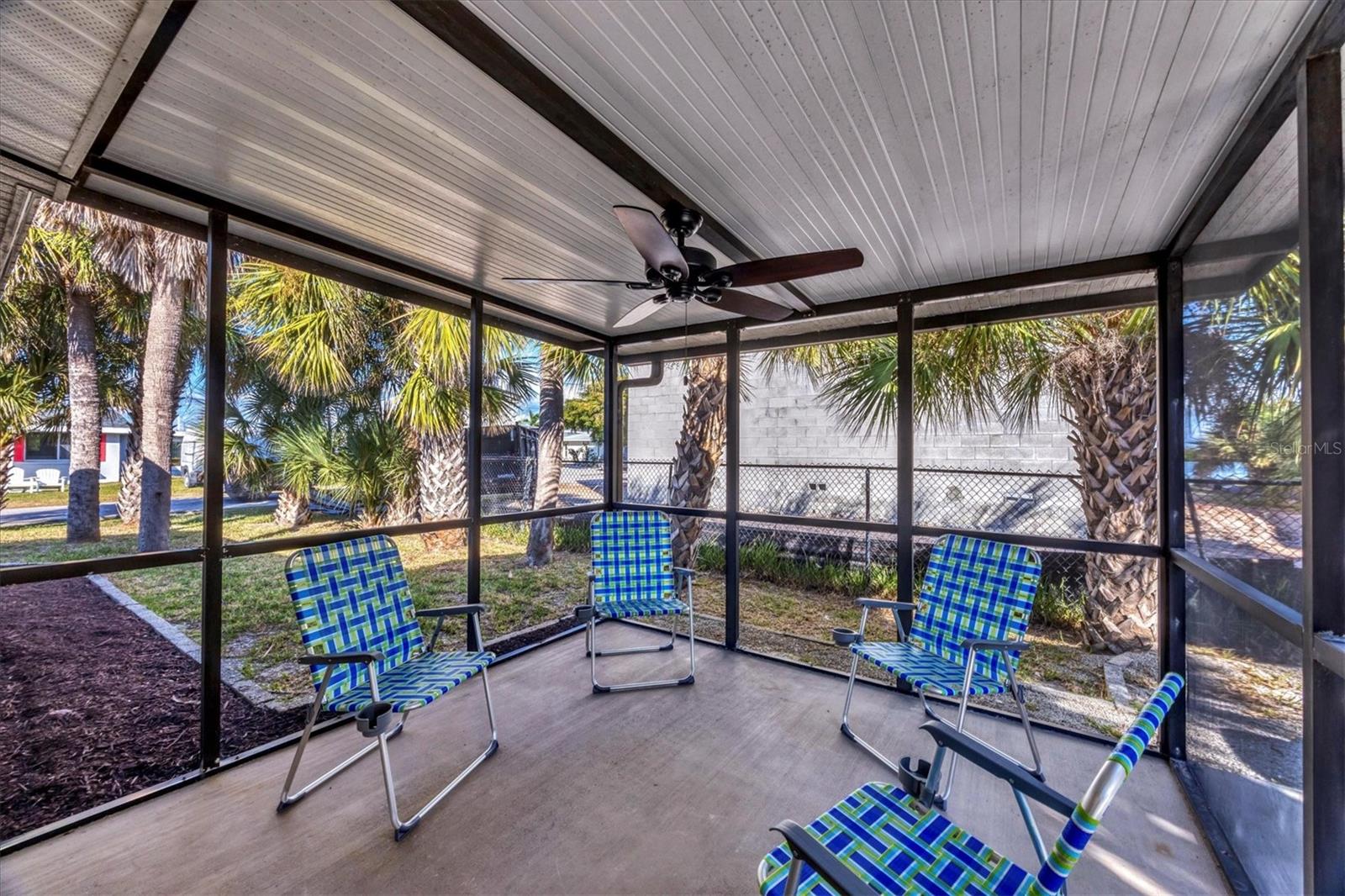 Image 25 of 47 For 1245 Holiday Drive