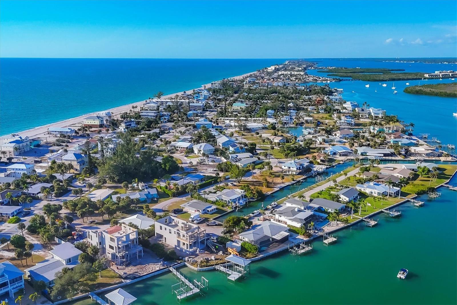 Image 35 of 47 For 1245 Holiday Drive