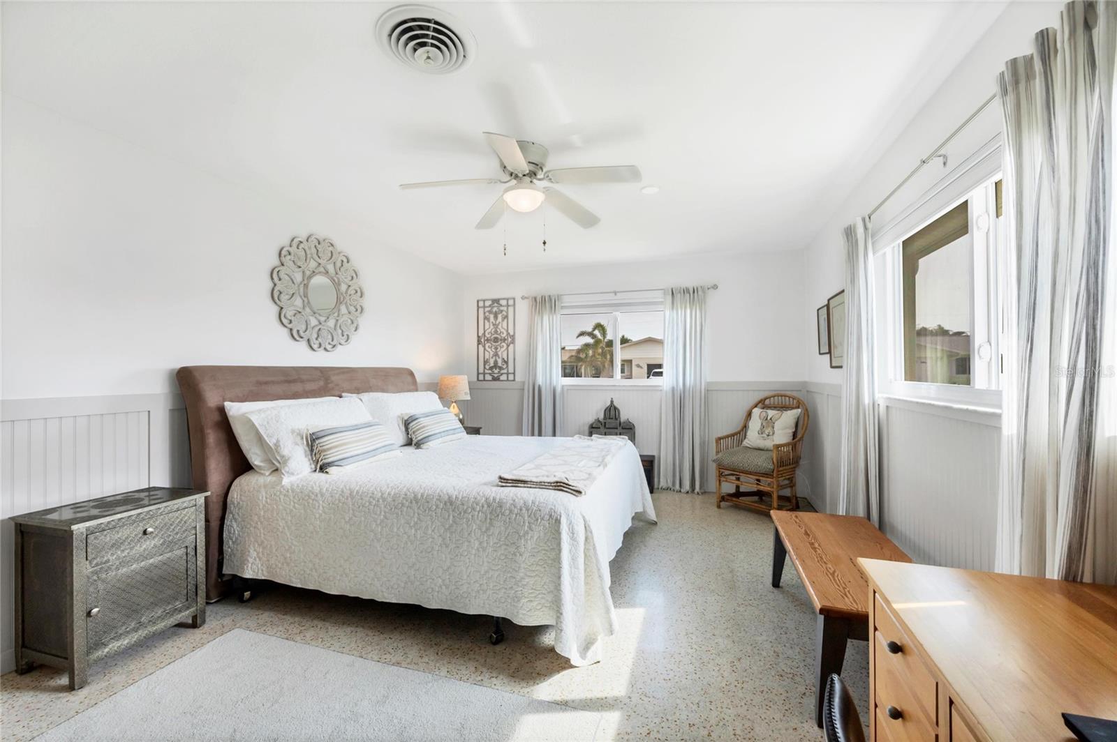 Image 18 of 25 For 1760 Edith Avenue