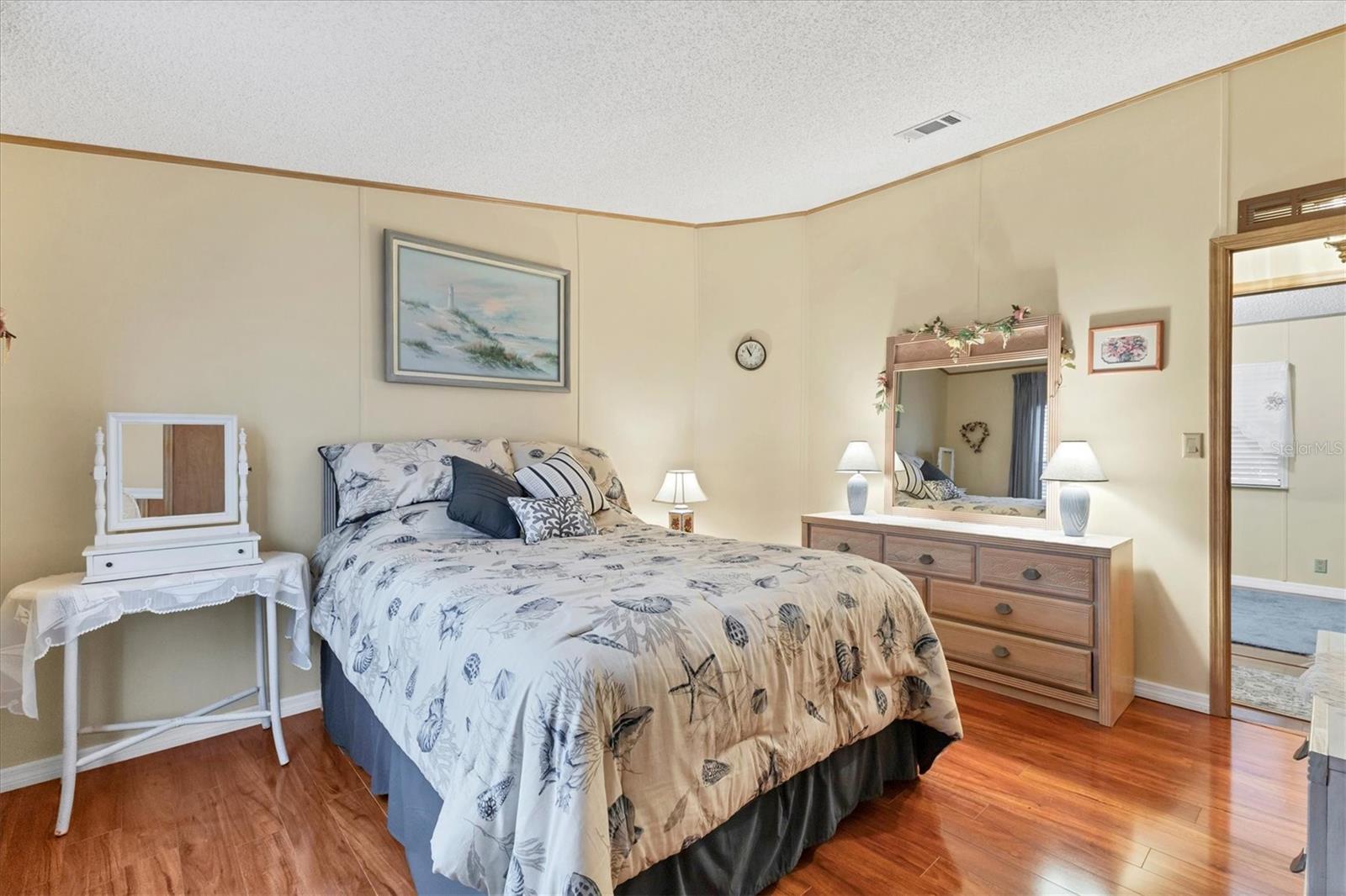 Image 24 of 48 For 775 Candlewyck Drive 47