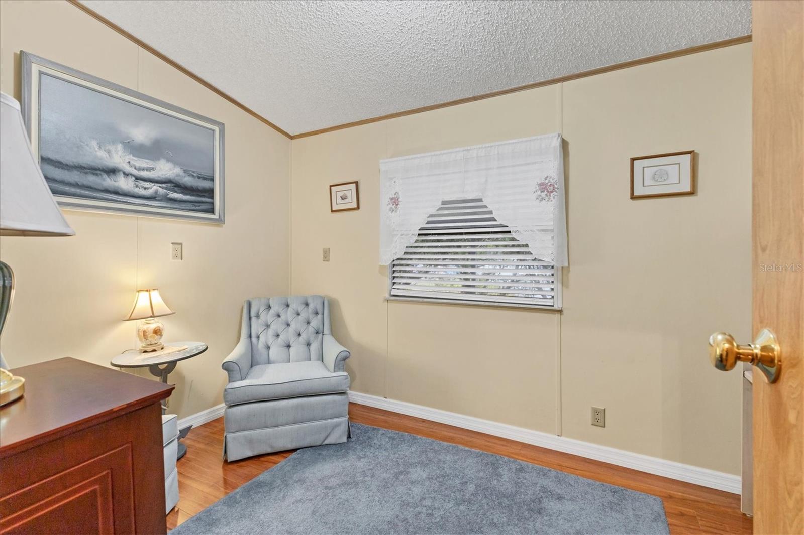 Image 26 of 48 For 775 Candlewyck Drive 47