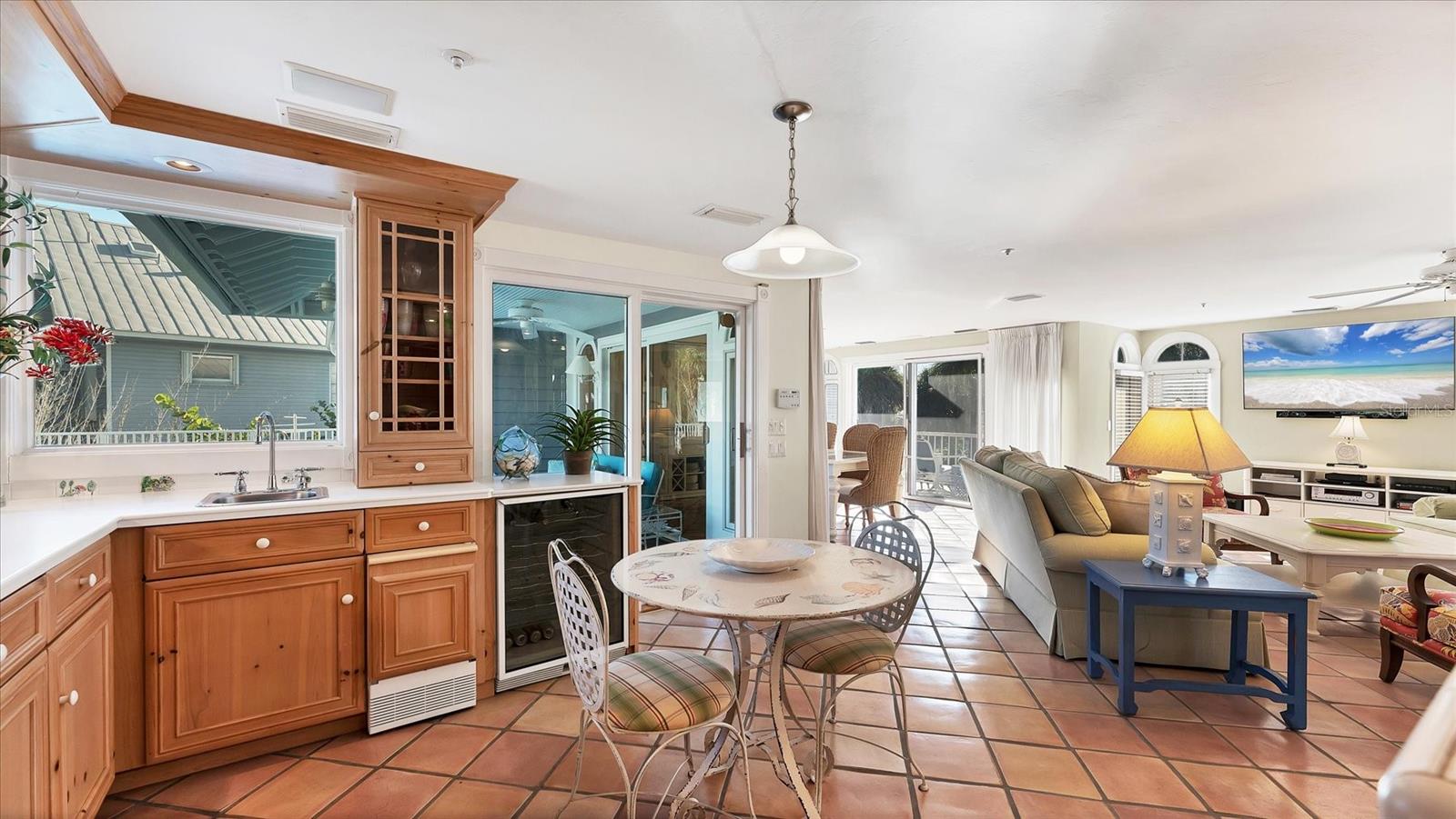 Image 13 of 40 For 402 Lafitte Street