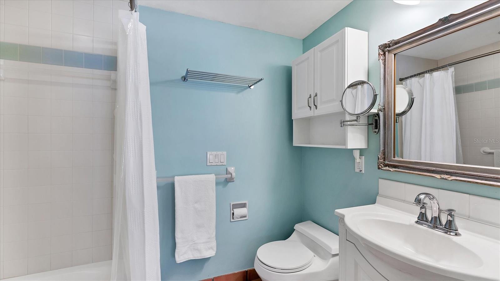 Image 18 of 40 For 402 Lafitte Street