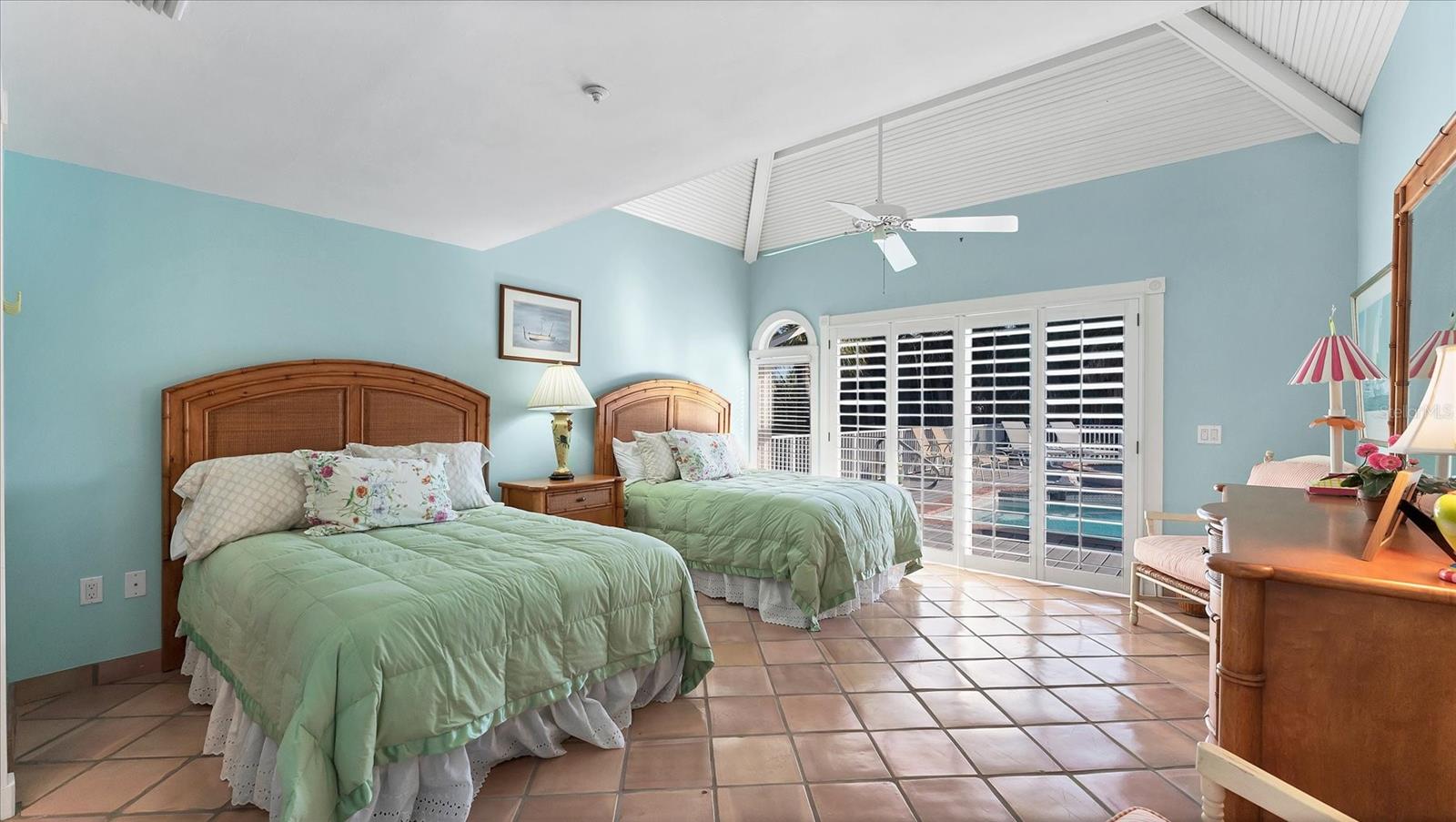 Image 22 of 40 For 402 Lafitte Street