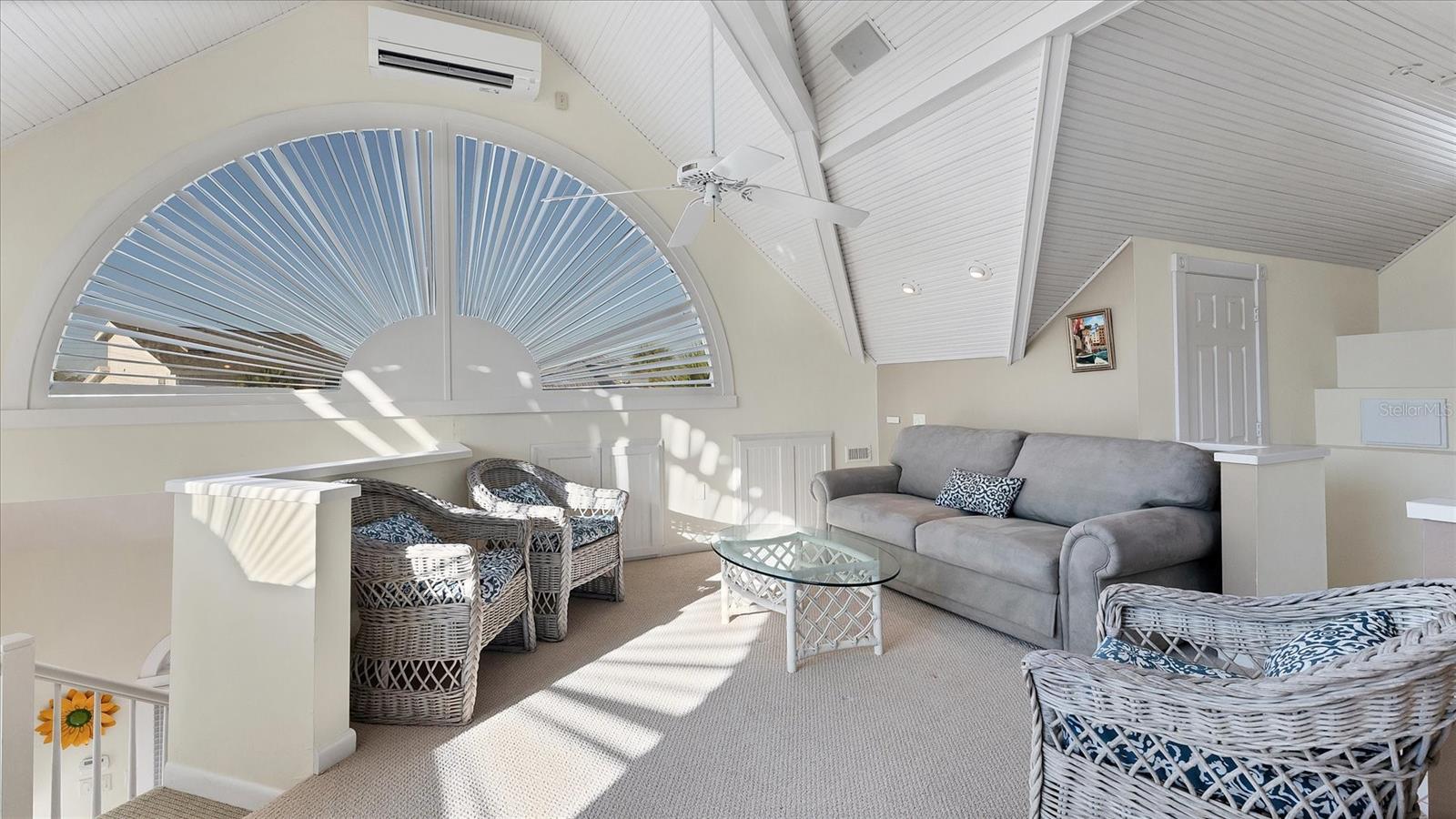 Image 28 of 40 For 402 Lafitte Street