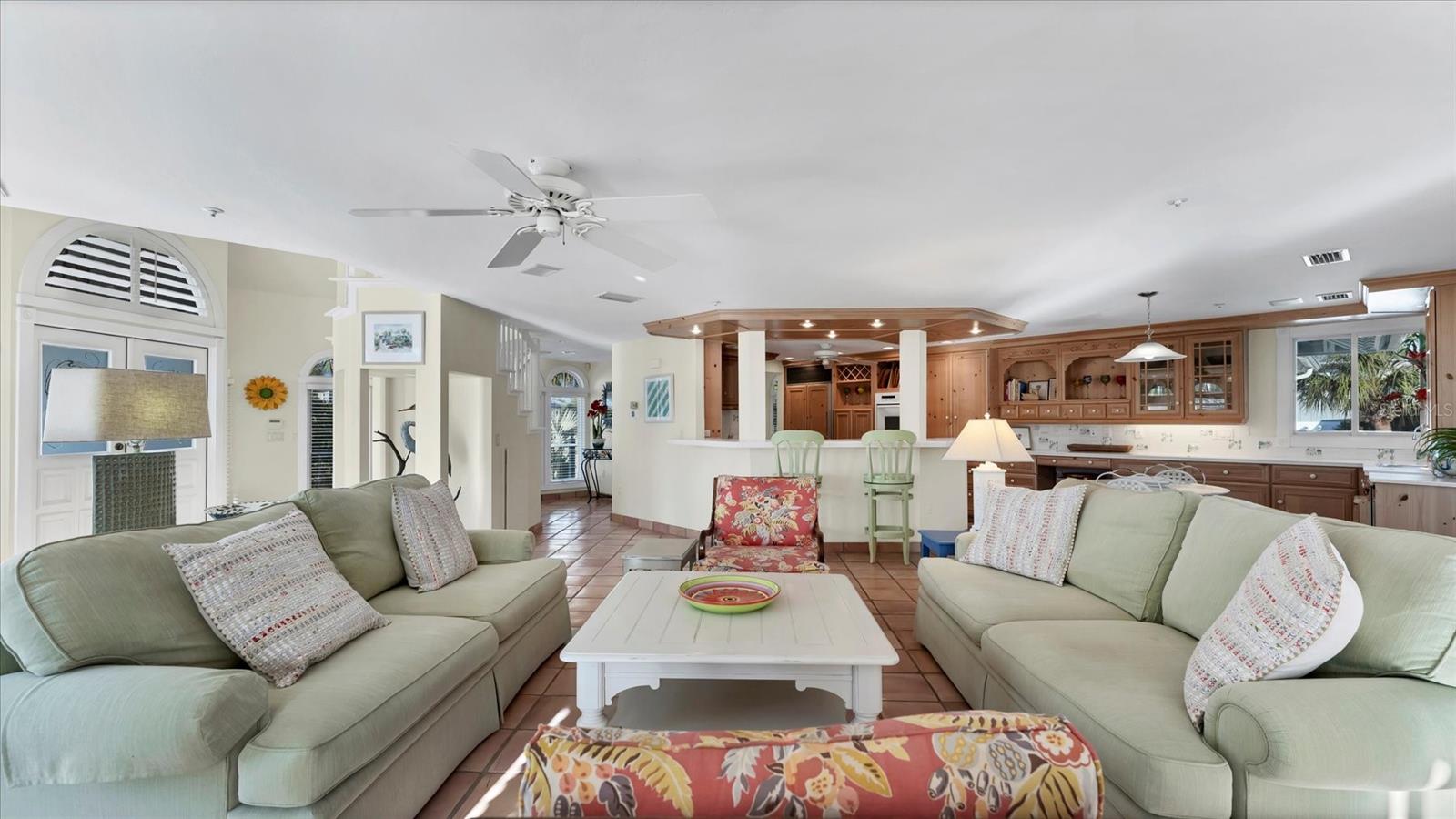 Image 8 of 40 For 402 Lafitte Street