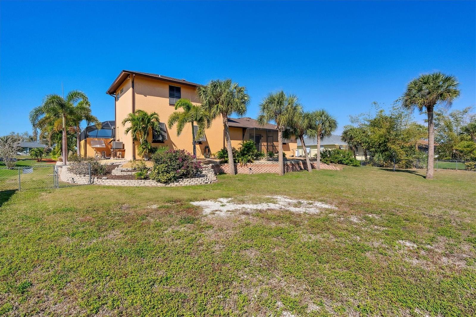 Image 44 of 54 For 90 Green Dolphin Drive N