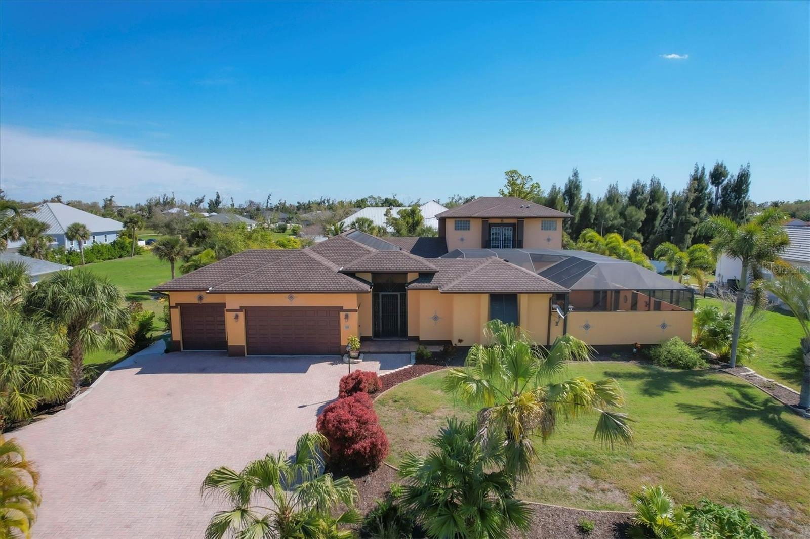 Image 9 of 54 For 90 Green Dolphin Drive N