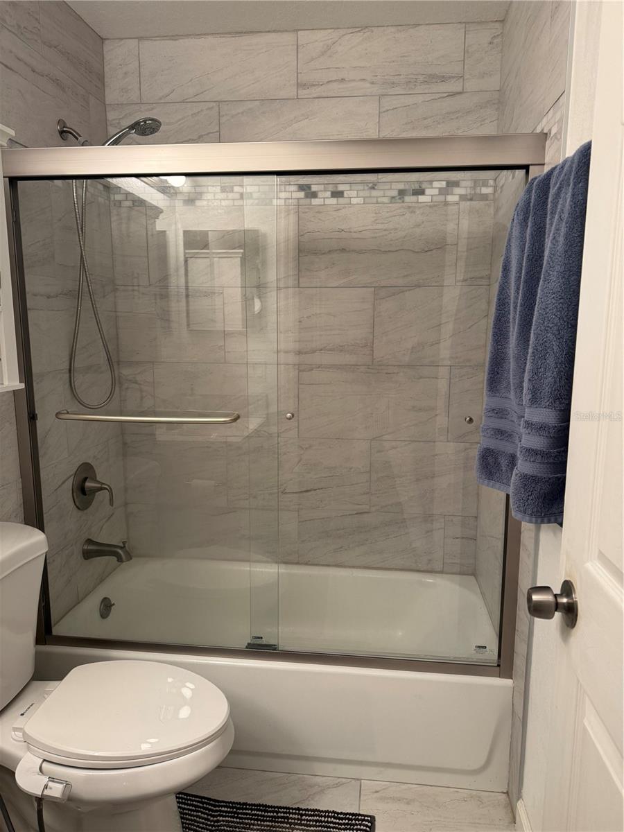 Image 17 of 33 For 6984 Mamouth Street