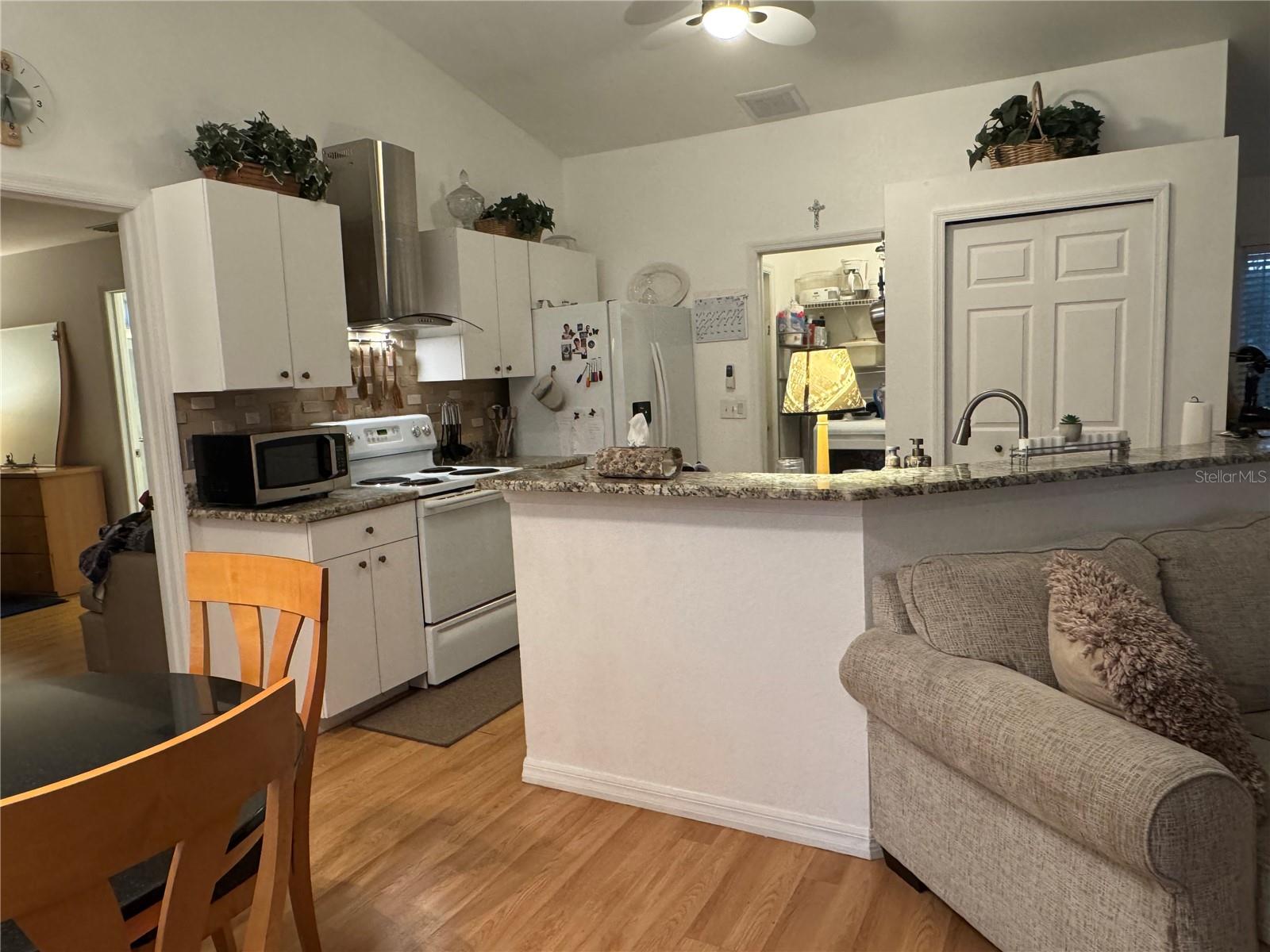 Image 2 of 33 For 6984 Mamouth Street