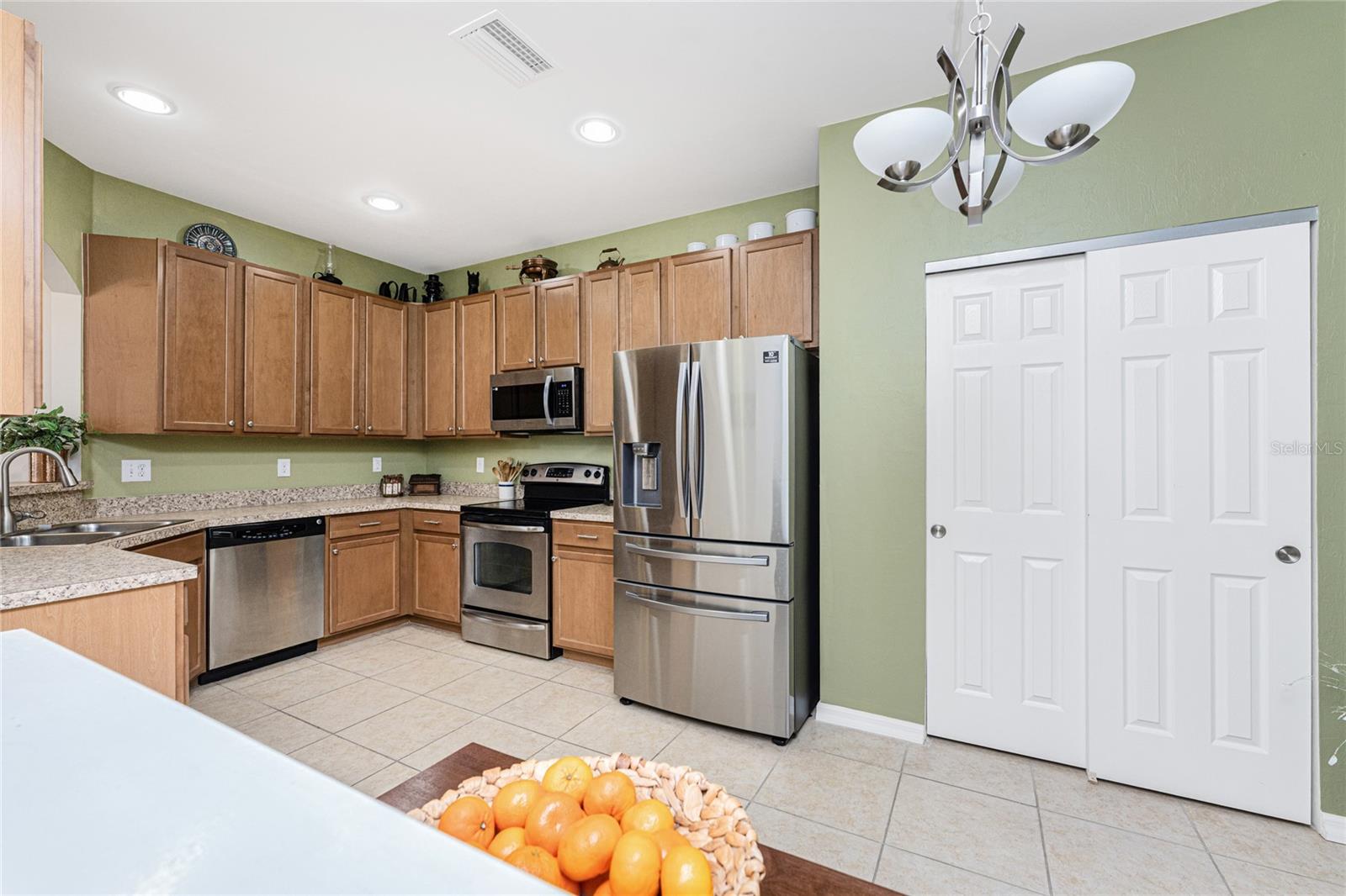 Image 18 of 57 For 13392 Abercrombie Drive