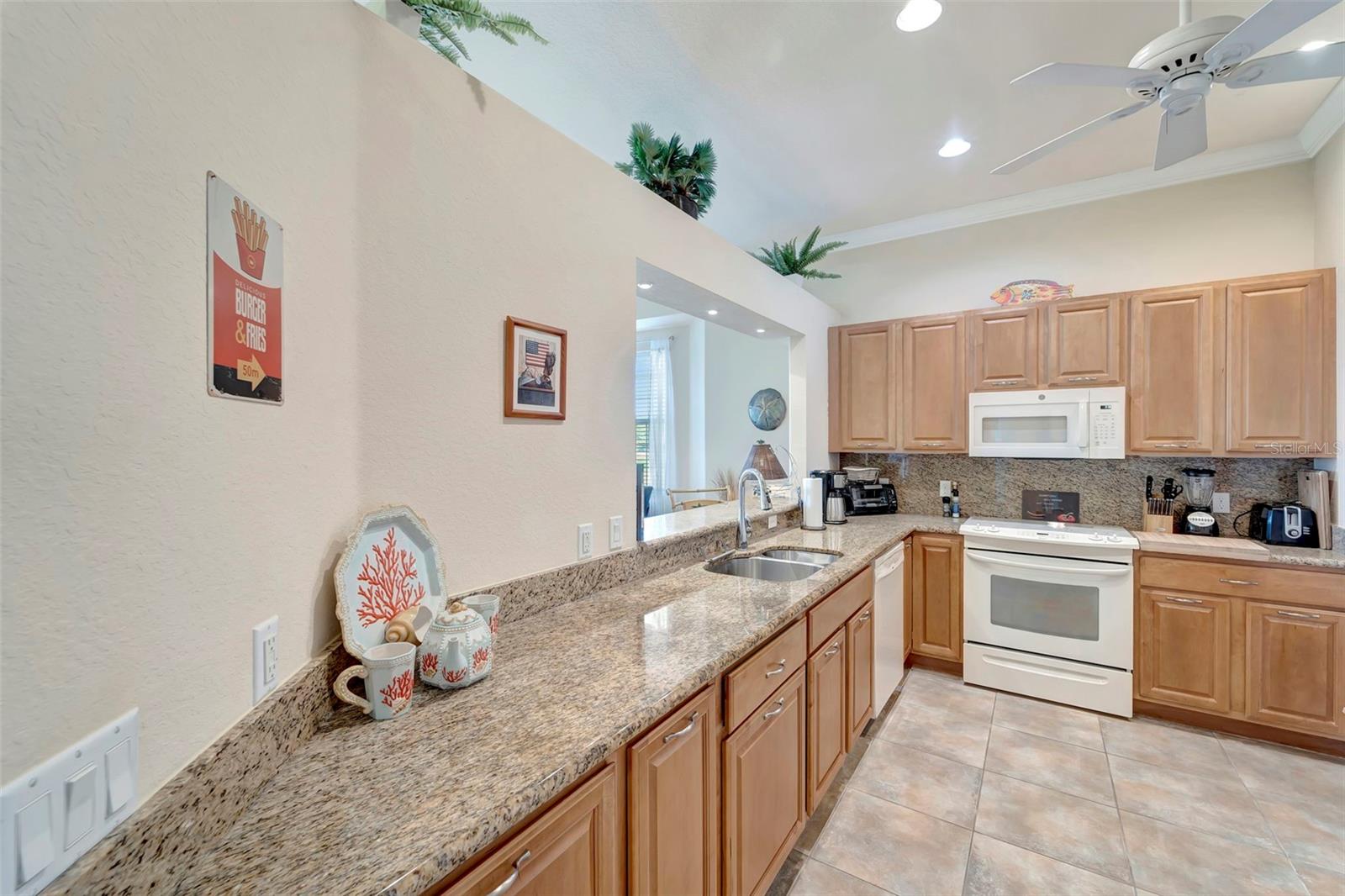 Image 10 of 40 For 12426 Grouse Avenue