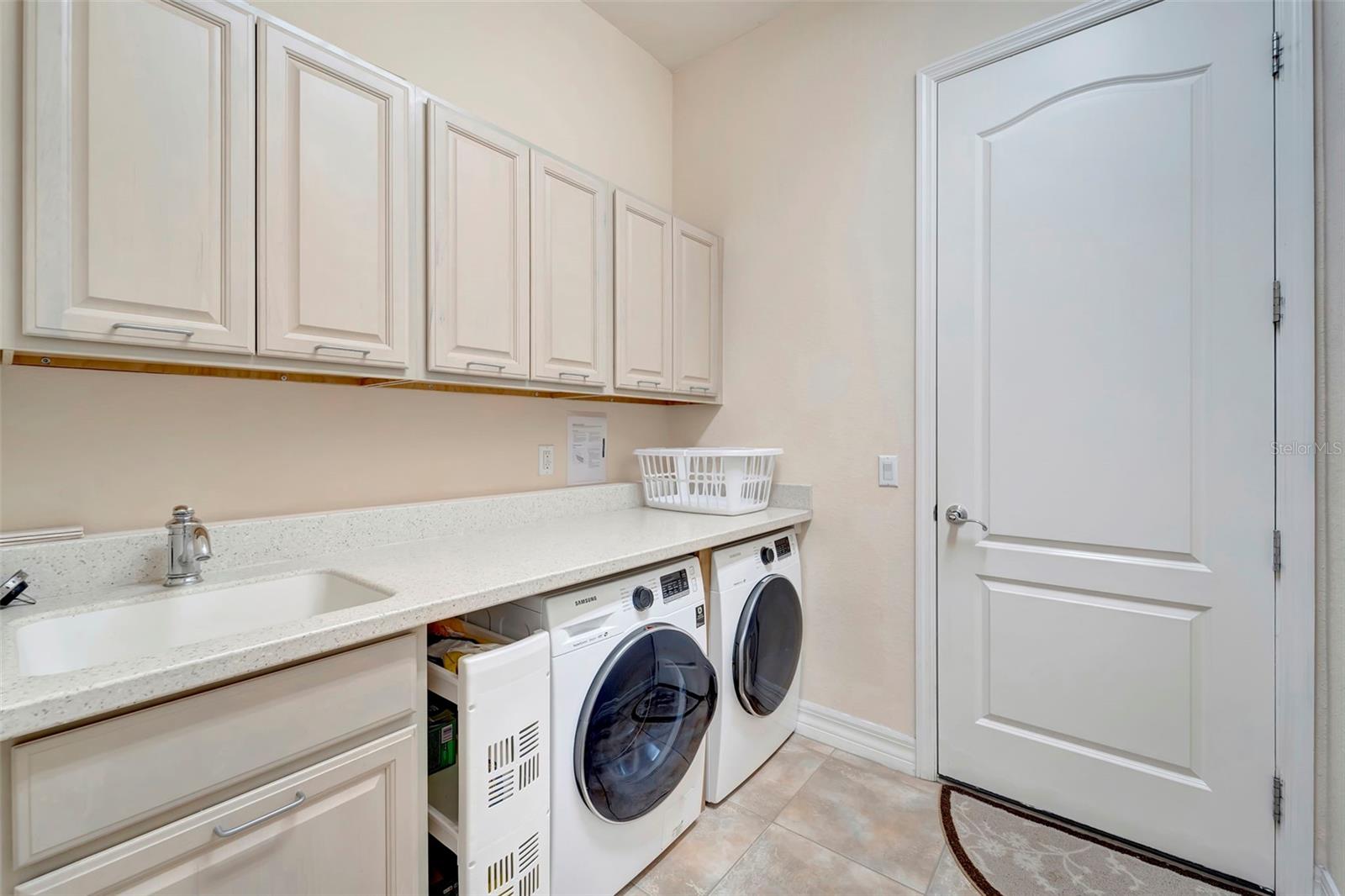 Image 29 of 40 For 12426 Grouse Avenue